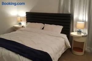 Image of Dream King Bed-2BD-12 min to Strip