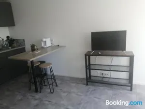 Image of Appartement T2 indépendant avec terrasse et parking gratuit - Proche palais des congrès-Baie de Saint-Brieuc