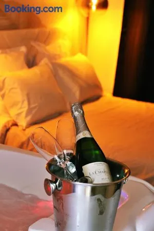 Image of Appartement luxueux avec Jacuzzi privatif
