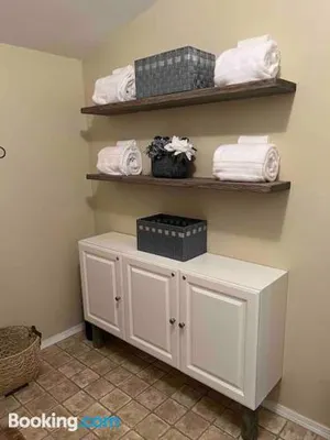 Image of Theos Cottage Niagara