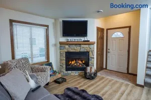 Image of Birch Grove Cottage by Simple Life Rentals