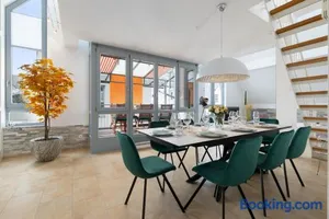 Image of HELLOFLATS - Luxus-Penthouse - Balkon - Parking - Zentrum - Therme - Nähe Flughafen MUC