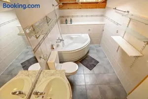 Image of Joli duplex avec piscine