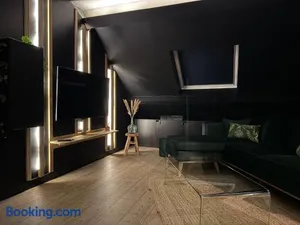Image of Need'Amour - Suite chaleureuse