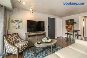 Image of HOLLY SECOND FLOOR 2 King Beds