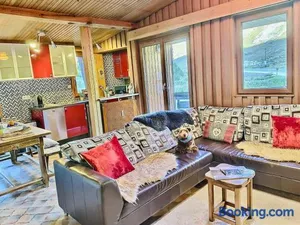Image of Spacieux 2 pièces cabine avec balcon, WiFi et cheminée à Tignes - FR-1-411-678