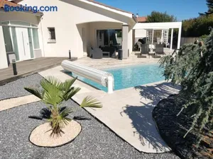 Image of Chambre d'hôte dans une propriété avec piscine