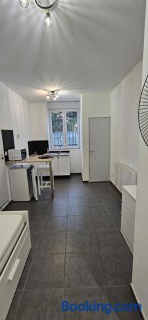 Image of studio en plein centre et proche de la gare
