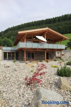 Image of Mountain Chalet R