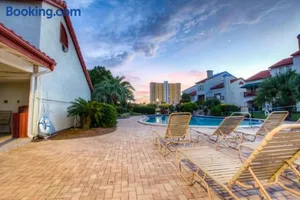 Image of The Inn at St Thomas 1210B - Perfect Affordable Getaway