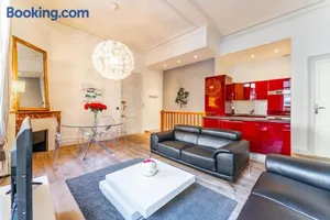 Image of Magnifique Appartement au Cœur du Quartier Historique Saint-Michel
