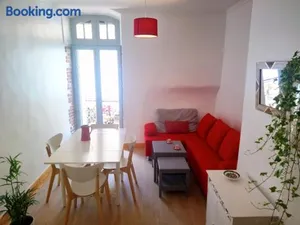 Image of Joli duplex avec balcon et vue sur place du centre historique !
