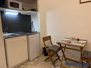 Image of Cannes center AC wifi 200 m sea behind Martinez Hotel