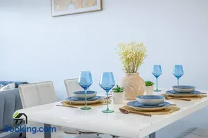 Image of Entire 3 Bedroom in Bankstown
