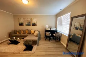 Image of Brand NEW HOME mins to airport
