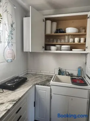 Image of Cozy Garden 4BR1BA Lower Unit Ocean Mountain Views with doggies EV Charging