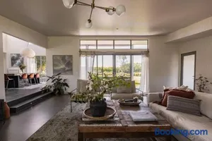 Image of The Vineyard House - by Ghost Rock Wines