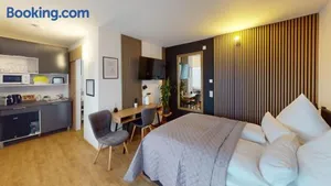 Image of CROWN LIVING Studios - Studio für 2 Personen - Sitzplatz auf der Terrasse - kostenloser Parkplatz - Self Check-in