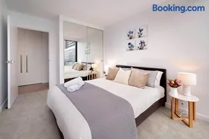 Image of Chic 1BR1B w BBQ, GYM, walk to Box Hill Central