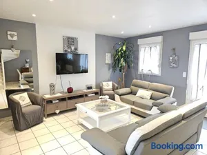 Image of Cosy maison 3 chambres Honfleur jardin, parking privé et jacuzzi