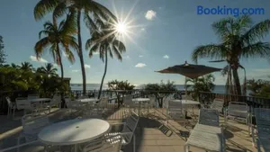 Image of Moon Bay A410