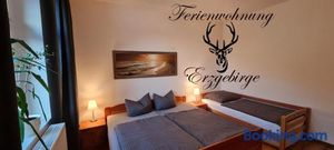 Image of Gästehaus Hirschstein - Hochwertige Ferienwohnung in sehr ruhiger Lage direkt am Fluss Göltzsch