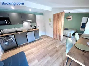Image of LE QUAI 5 - Studio NEUF CALME - CLIM - WiFi - Gare à 200m