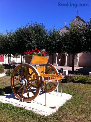 Image of Les Lilas Roses