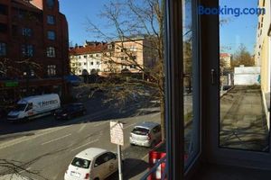 Image of Holtenauer-112