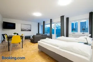 Image of Tolstov Apartments - 1 , 3 and 4 Room Apartments - 20 min Messe DUS & Airport DUS