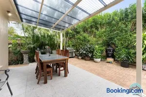 Image of Aircabin - Blakehurst - Spacious - 5 Beds House