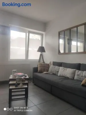 Image of La Suite by Nath