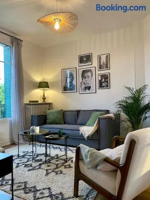 Image of Cinéma privé/ Proche Paris/Orly