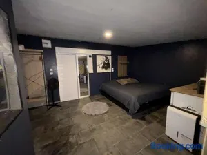 Image of Red room spa privatif avec piscine