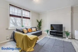 Image of Spacious 1 Bed Apartment- Close to Kings Cross Station