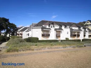 Image of Accès direct à la PLAGE de Mr HULOT Saint Marc sur Mer près de La Baule - Parking privé