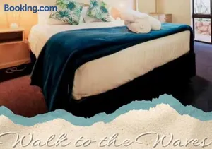 Image of Walk to the Waves