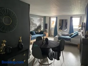Image of "Un Lieu Unique" le Cozy