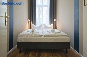 Image of Quiet Courtyard Apartment (PB1)