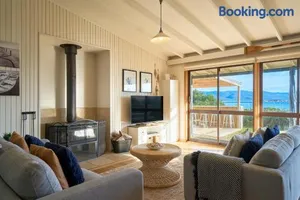 Image of Waubs Beach Cottage Bicheno