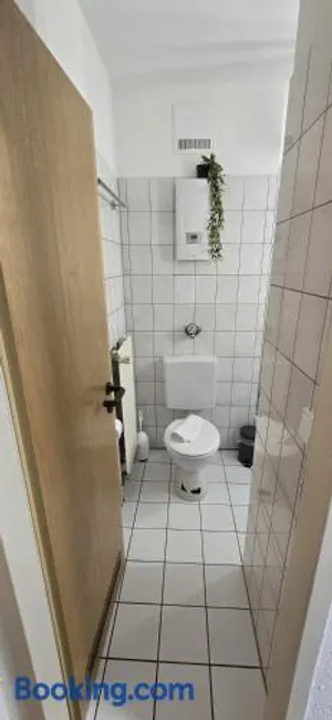 Image of Messe, Monteure, Budget - Einfache komfortable 2 Personen Wohnung (22qm) mit Vollausstattung (WLAN 250 Mbit, TV 55 Zoll m. Netflix) - Hochwertige Küche und Bad