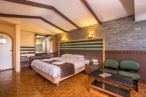 Image of Hotel Hilltop Towers