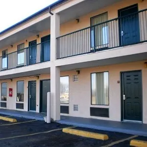 Image of Executive Inn & Suites - Covington
