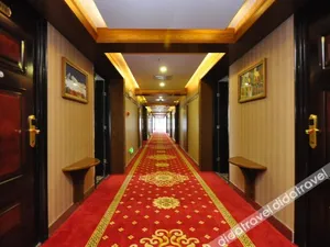 Image of Mingfanju Hotel (Kunming Golden Horse Bijifang Old Street)