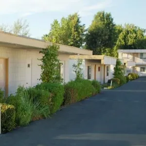 Image of Royal Inn and Suites