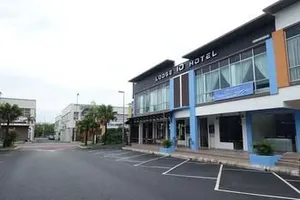 Image of Lodge 10 Hotel