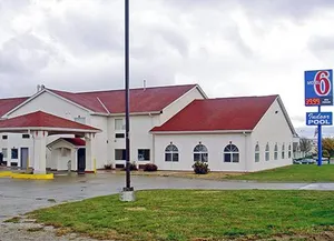 Image of Motel 6 Omaha - IAT West