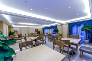 Image of Tingbo Bozun Hotel (6 kilometers light rail station)