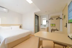 Image of Orange Red Hotel (Dalian Chunliu Subway Station Branch)