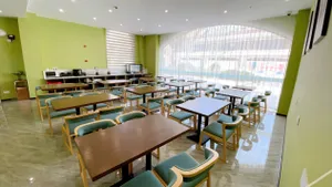 Image of Shanghai Yisu Holiday Inn
